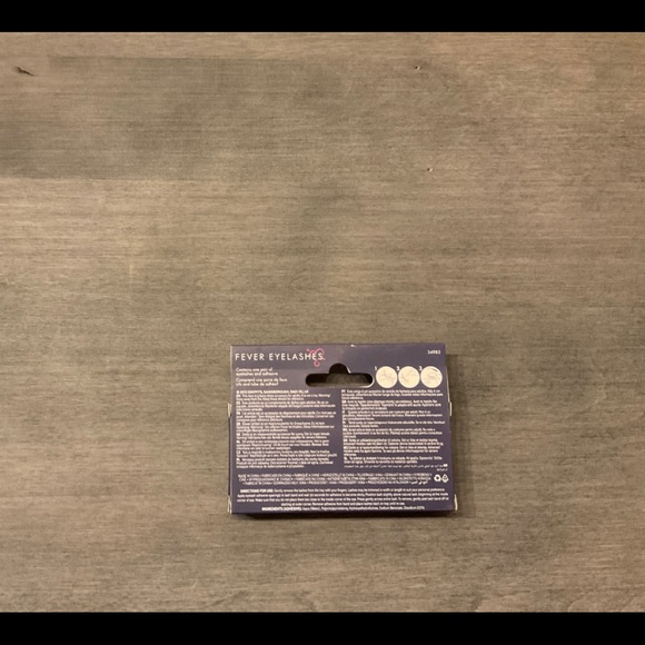 2/12$ ✨ False Eyelashes - Picture 2 of 2